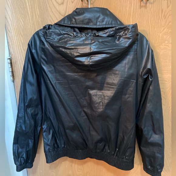 Adidas women’s windbreaker with foldable hood, and cotton lining - size small - Picture 2 of 4